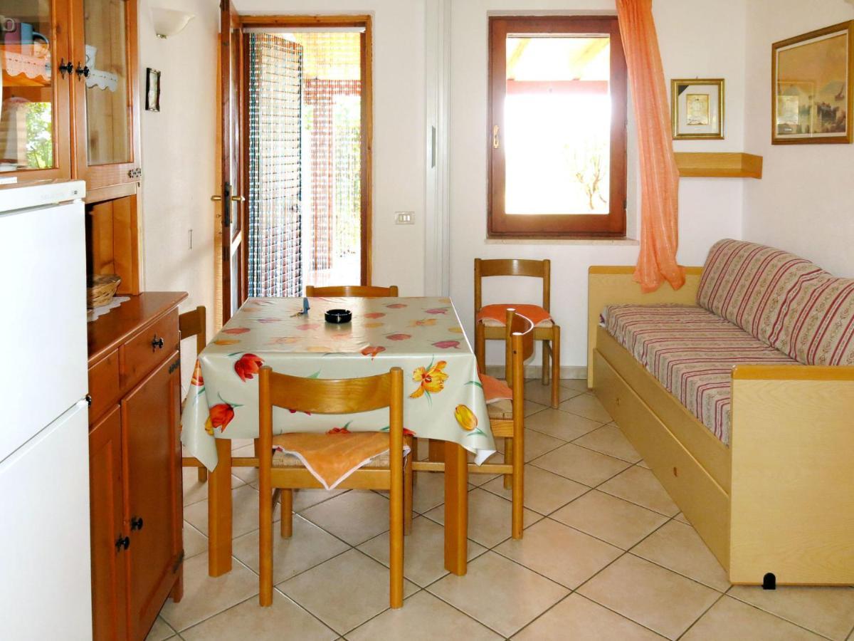 Holiday Home Rei Mare Fronte Marina - Rei205 By Interhome Monte Nai Exterior photo